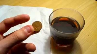 Limpiar monedas de cobre con Coca Cola